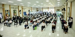 150 jóvenes concluyen capacitación en liderazgo democrático